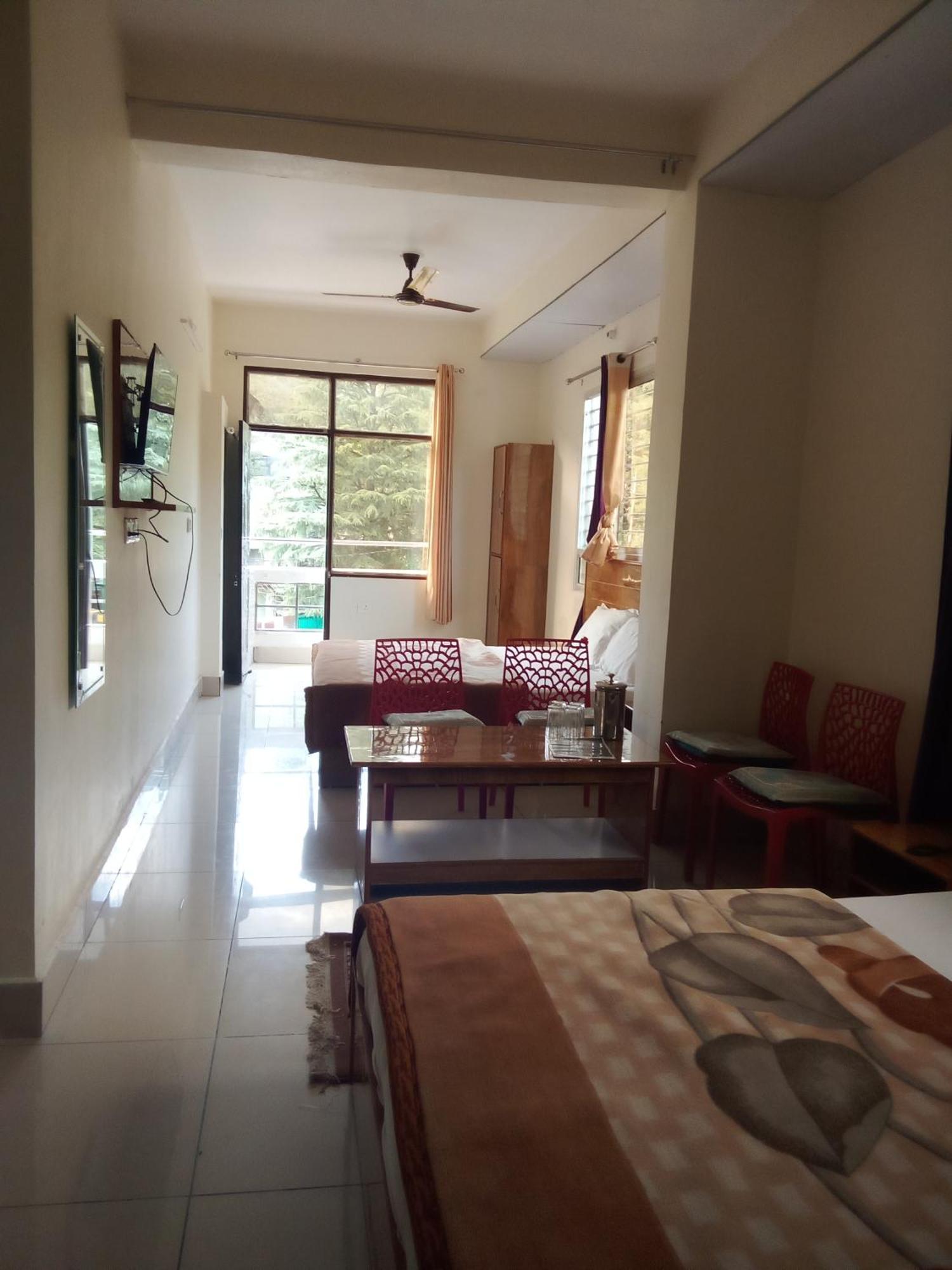 Hotel Lansblue Lansdowne Bagian luar foto